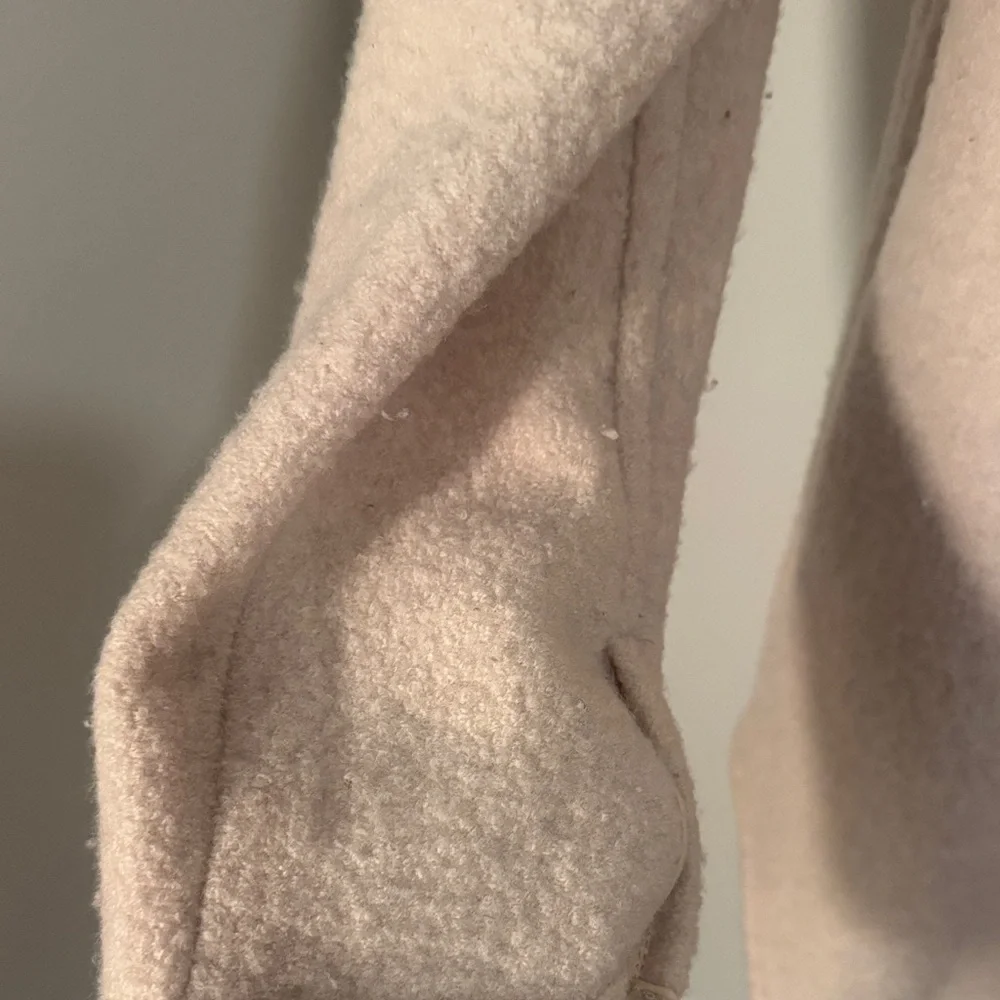 Aritzia Wilfred Free The Ganna Shirt Jacket - 100% Wool - Picture 6 of 6